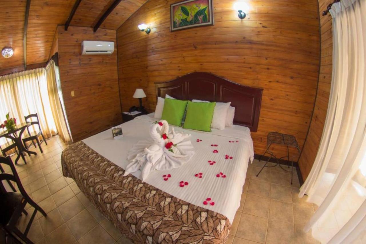 Montana De Fuego All Inclusive La Fortuna Room photo