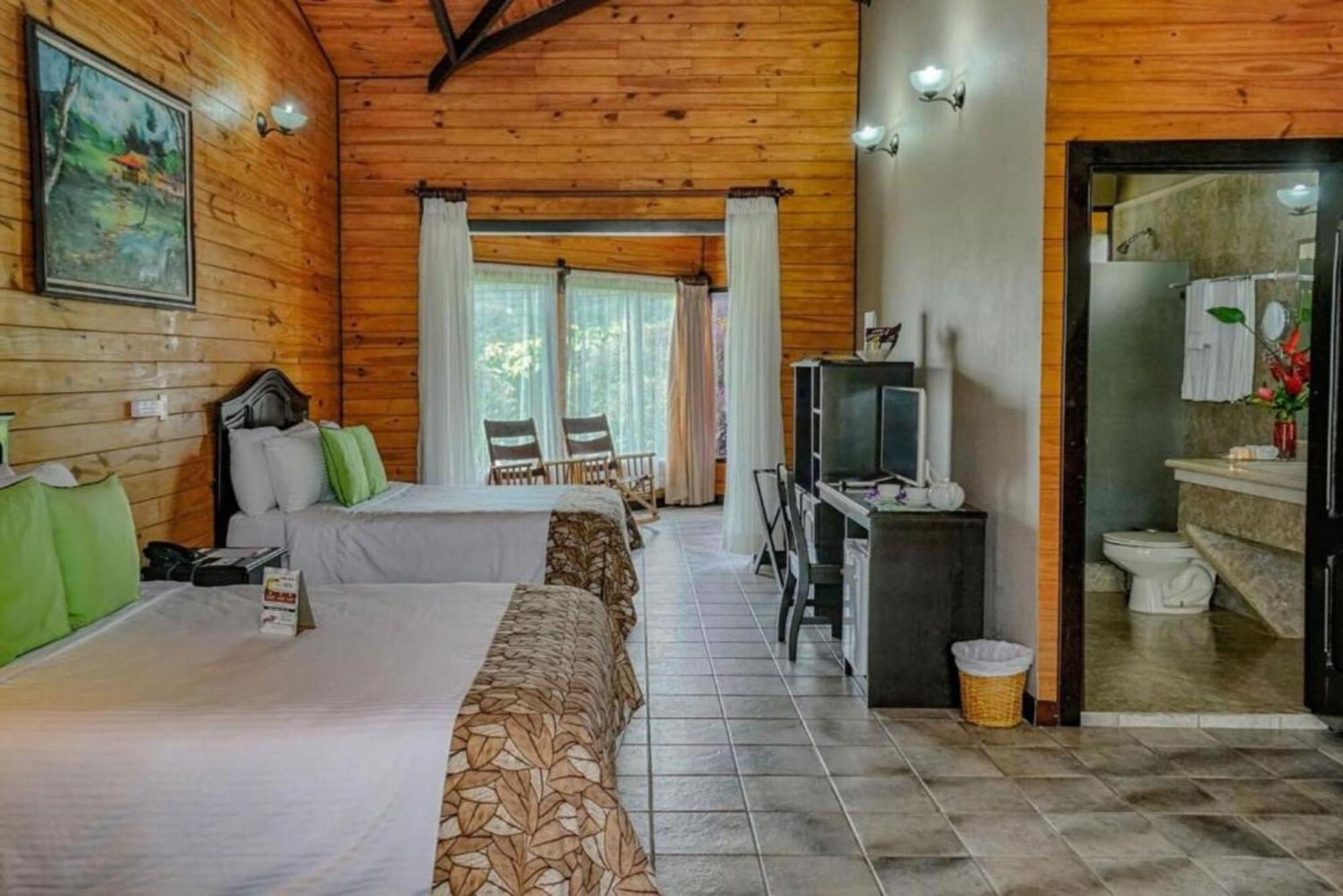 Montana De Fuego All Inclusive La Fortuna Room photo