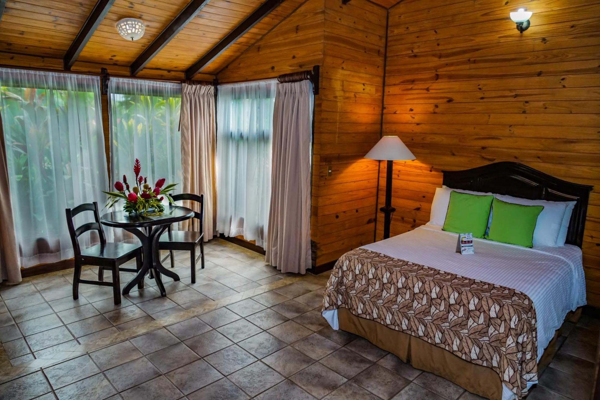 Montana De Fuego All Inclusive La Fortuna Room photo